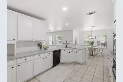 6600 Silver Oak Lane, Fort Worth, TX 76135 - Photo 6