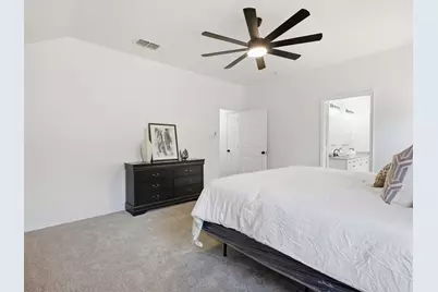 6600 Silver Oak Lane, Fort Worth, TX 76135 - Photo 18