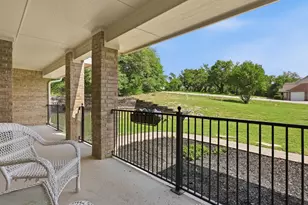 6600 Silver Oak Ln, Fort Worth, TX 76135 - Photo 38
