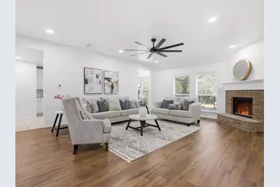 6600 Silver Oak Lane, Fort Worth, TX 76135 - Photo 2
