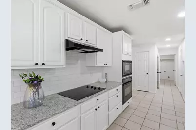 6600 Silver Oak Lane, Fort Worth, TX 76135 - Photo 8