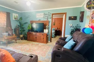 504 Wilson Rd, Bellmead, TX 76705 - Photo 2