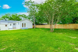 910 Tamara Ln, Grand Prairie, TX 75051 - Photo 20
