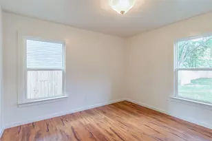 910 Tamara Ln, Grand Prairie, TX 75051 - Photo 8