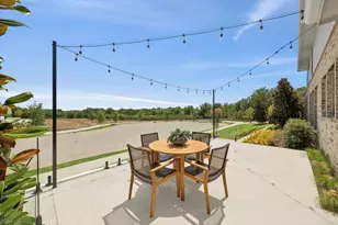 1001 Marigold Ln, Crowley, TX 76036 - Photo 6