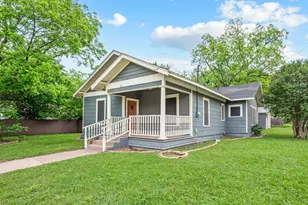 800 N Clements St, Gainesville, TX 76240 - Photo 2