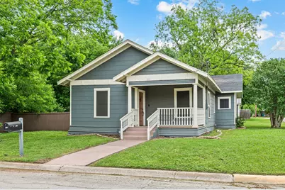 800 N Clements Street, Gainesville, TX 76240 - Photo 1