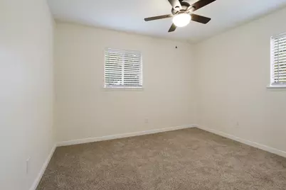 100 E Cunningham Street, Bonham, TX 75418 - Photo 32