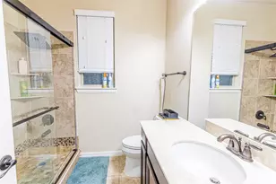 2404 Fountain Dr, Irving, TX 75063 - Photo 26