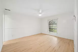 5161 Bartlett Dr, The Colony, TX 75056 - Photo 4