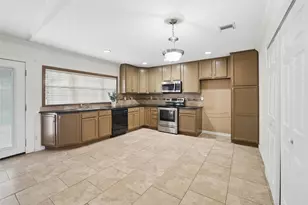 5161 Bartlett Dr, The Colony, TX 75056 - Photo 8