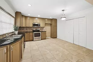 5161 Bartlett Dr, The Colony, TX 75056 - Photo 10