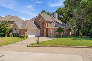 2605 Hidden Ridge Dr, Arlington, TX 76006 - Photo 1