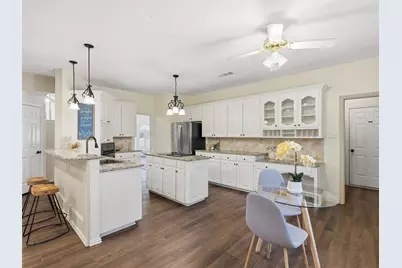 2605 Hidden Ridge Drive, Arlington, TX 76006 - Photo 8