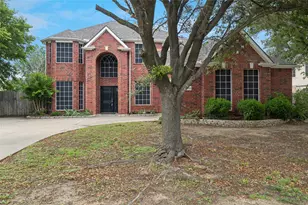 2702 St Charles Dr, Mansfield, TX 76063 - Photo 2