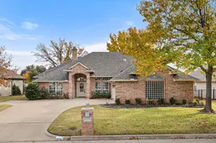 1207 Mallard Way, Granbury, TX 76048 - Photo 2