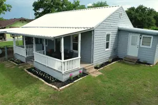 450 Valley Ln, Weatherford, TX 76085 - Photo 2