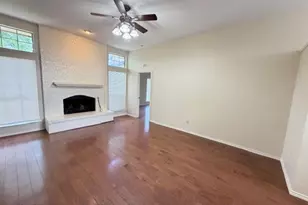 5305 Manhassett Dr, Arlington, TX 76018 - Photo 6