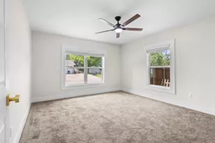 914 Vine St, Euless, TX 76040 - Photo 24