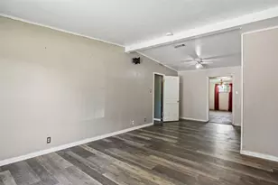 4613 Emerson St, Fort Worth, TX 76119 - Photo 6