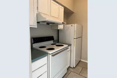 701 W Sycamore Street #305, Denton, TX 76201 - Photo 12
