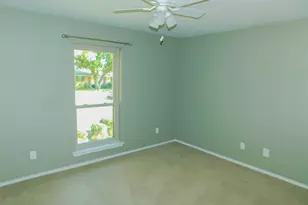 1946 Kensington Dr, Carrollton, TX 75007 - Photo 16