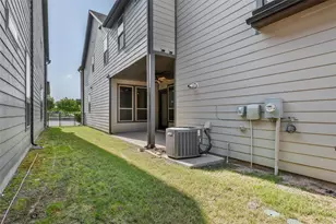 8938 Pancho Barnes Trl, Frisco, TX 75034 - Photo 32