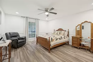 210 Northwood Dr, McKinney, TX 75071 - Photo 10