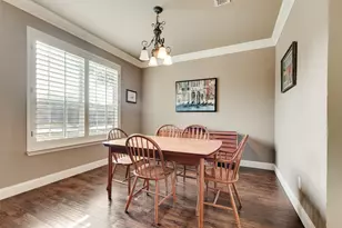 7071 Surfside Ln, Grand Prairie, TX 75054 - Photo 6