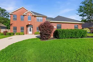 7000 Winthorp Dr, Arlington, TX 76001 - Photo 2