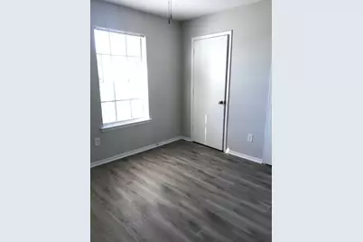 429 Signal Hill Court N, Fort Worth, TX 76112 - Photo 12