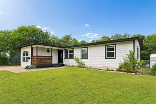 1106 E Strong Pkwy, Grand Prairie, TX 75050 - Photo 2