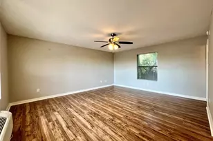 701 W Sycamore St, Denton, TX 76201 - Photo 4