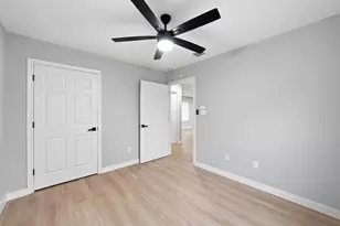 210 W Madison St, Hillsboro, TX 76645 - Photo 12