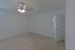 2500 Bunkerton Dr, Fort Worth, TX 76179 - Photo 6