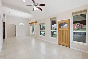 4436 Lakeside Dr, The Colony, TX 75056 - Photo 6