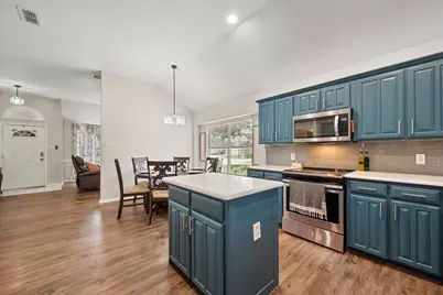 4220 Maryanne Place, Haltom City, TX 76137 - Photo 8