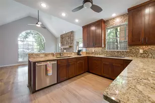 1818 Haydenbend Cir, Grapevine, TX 76051 - Photo 6