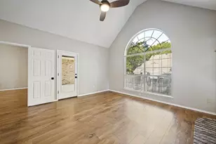 1818 Haydenbend Cir, Grapevine, TX 76051 - Photo 4