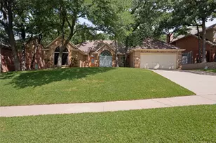 1818 Haydenbend Cir, Grapevine, TX 76051 - Photo 1