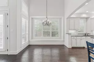9131 Cochran Bluff Ln, Dallas, TX 75220 - Photo 12