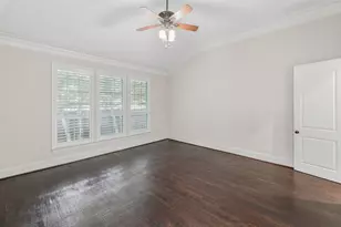 9131 Cochran Bluff Ln, Dallas, TX 75220 - Photo 20