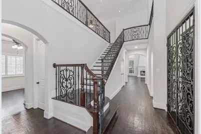 9131 Cochran Bluff Lane, Dallas, TX 75220 - Photo 6