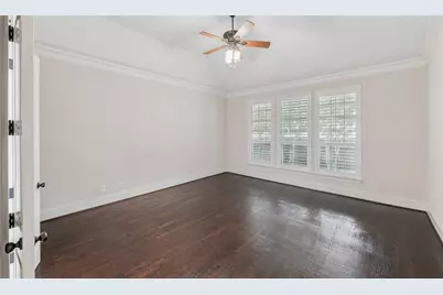 9131 Cochran Bluff Lane, Dallas, TX 75220 - Photo 18
