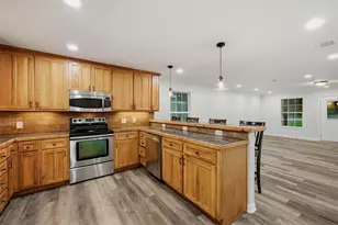 909 Thatcher St, Denison, TX 75020 - Photo 6