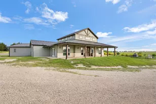 131 Angus Rd, Waxahachie, TX 75167 - Photo 2