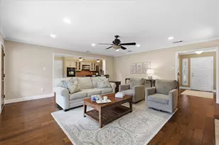 7200 Tamarack Rd, Benbrook, TX 76116 - Photo 8