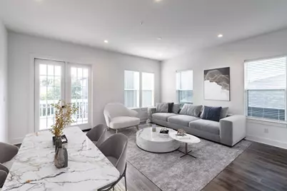617 N Tyler Street #203, Dallas, TX 75208 - Photo 2