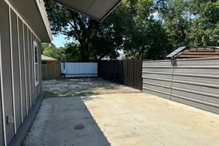 8714 Quinn St, Dallas, TX 75217 - Photo 14