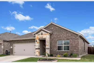 5208 Petal Meadows Drive, Fort Worth, TX 76179 - Photo 2